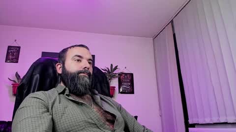 Snapshot of misterlov3r chatting on 13, 12, 2024 misterlov3r online show from 13, 12, 2024