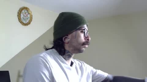 misternocturne online show from 4, 12, 2025