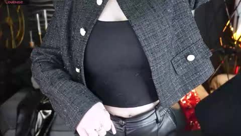 Darsy online show from 1, 2, 2026