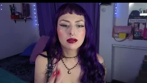 Snapshot of mistress_ditta2 chatting on 21, 10, 2025 online show from 21, 10, 2025