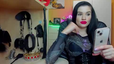 Snapshot of mistress_kristi chatting on 25, 5, 2026 Mistress Kristi online show from 25, 5, 2026
