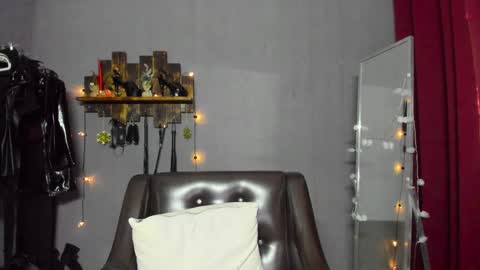 Mistress Pamela online show from 17, 1, 2025