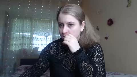 Snapshot of mistresscaro chatting on 8, 3, 2026 mistresscaro online show from 8, 3, 2026