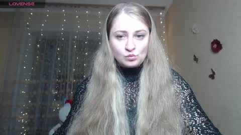 Snapshot of mistresscaro chatting on 5, 4, 2026 mistresscaro online show from 5, 4, 2026