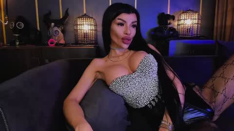 Snapshot of mistresselenia chatting on 7, 12, 2024 Elenia online show from 7, 12, 2024