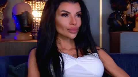 Snapshot of mistresselenia chatting on 29, 5, 2026 Elenia online show from 29, 5, 2026