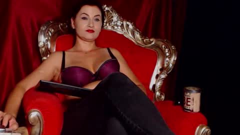 Mistress Fabiola   online show from 17, 9, 2025