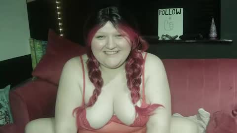 Snapshot of mistresslillie chatting on 21, 4, 2026 mistresslillie online show from 21, 4, 2026