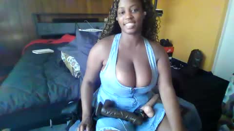 mistressmochareign online show from 12, 7, 2026