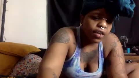 Snapshot of mistressmystii chatting on 25, 10, 2025 Mistress Mystii online show from 25, 10, 2025