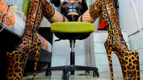 Snapshot of mistresstiffany69 chatting on 22, 12, 2025 Tiffany online show from 22, 12, 2025