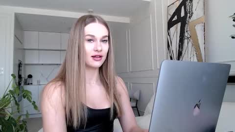 mistressuniverse online show from 26, 2, 2026