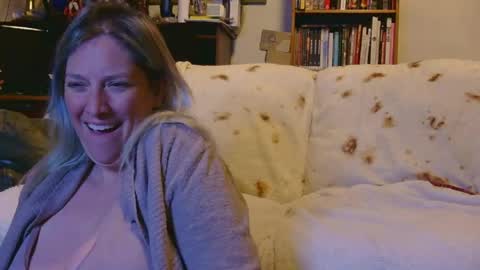 Snapshot of mistymountains96 chatting on 2, 4, 2026 Misty Mountains online show from 2, 4, 2026