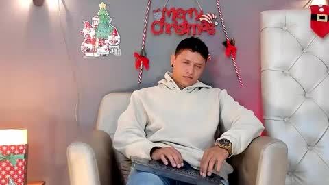 Snapshot of mitchellburns chatting on 15, 12, 2024 mitchell online show from 15, 12, 2024