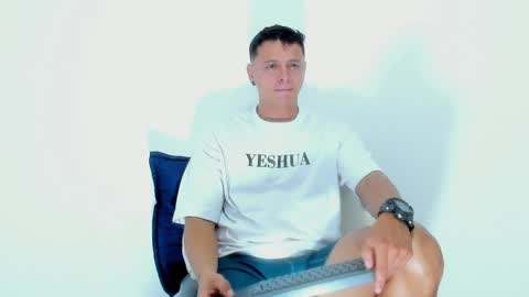 Snapshot of mitchellburns chatting on 26, 12, 2024 mitchell online show from 26, 12, 2024