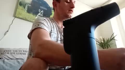 Snapshot of mitchi198989 chatting on 4, 12, 2025 mitchi198989 online show from 4, 12, 2025