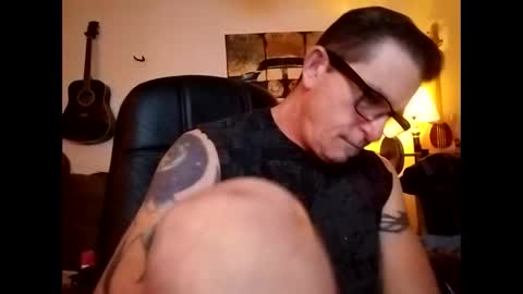 Snapshot of mitchnails69 chatting on 26, 12, 2024 BobbyMitchGa online show from 26, 12, 2024