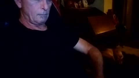 Snapshot of mitchnails69 chatting on 17, 10, 2025 BobbyMitchGa online show from 17, 10, 2025