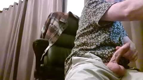 Snapshot of mitchoxxford chatting on 6, 1, 2026 mitchoxxford online show from 6, 1, 2026