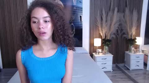 Snapshot of miticabrennet chatting on 25, 9, 2025 Mtica Brennet online show from 25, 9, 2025