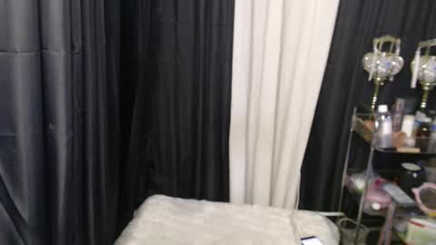 Snapshot of mitsubishixxx chatting on 7, 1, 2026 Nardz online show from 7, 1, 2026