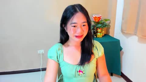 Snapshot of mitsuri_yuki chatting on 19, 10, 2025 Mitsu online show from 19, 10, 2025