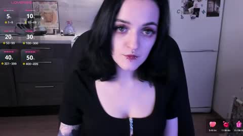 Snapshot of miura_moon chatting on 31, 5, 2026 lina. online show from 31, 5, 2026
