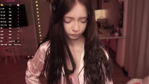 Yuka online show from 21, 11, 2025