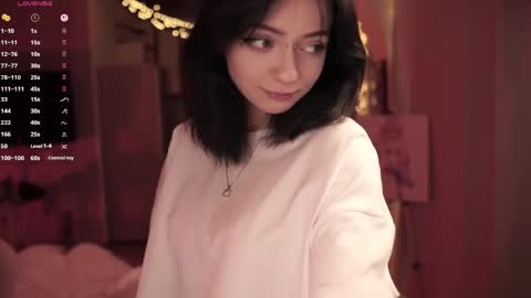 Snapshot of miuri_miy chatting on 2, 4, 2026 Yuka online show from 2, 4, 2026