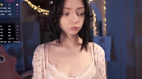 Snapshot of miuri_miy chatting on 5, 4, 2026 Yuka online show from 5, 4, 2026
