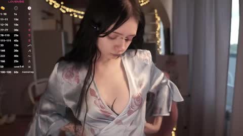 Snapshot of miuri_miy chatting on 17, 5, 2026 Yuka online show from 17, 5, 2026