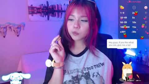 Snapshot of mixie_cute chatting on 10, 1, 2025 mixie_cute online show from 10, 1, 2025