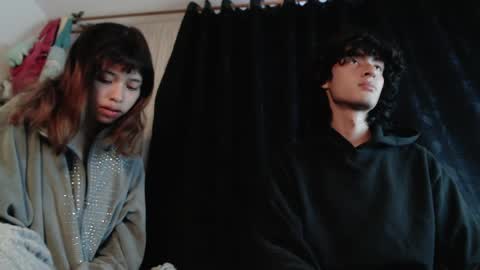 Snapshot of mixipeach chatting on 15, 4, 2026 Naomi and Nekorii online show from 15, 4, 2026