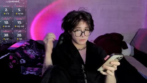 Snapshot of miya_chinen chatting on 6, 12, 2024 Miya online show from 6, 12, 2024