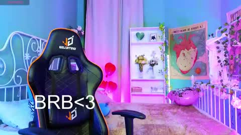 Snapshot of mizukinoyoru chatting on 17, 2, 2025 Mizuki online show from 17, 2, 2025