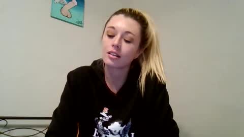 mizzymay10101 online show from 28, 2, 2026