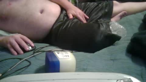 Snapshot of mjh225 chatting on 7, 6, 2026 mjh225 online show from 7, 6, 2026