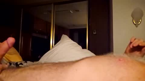 Snapshot of mjolnirandazzarra chatting on 16, 12, 2025 mjolnirandazzarra online show from 16, 12, 2025