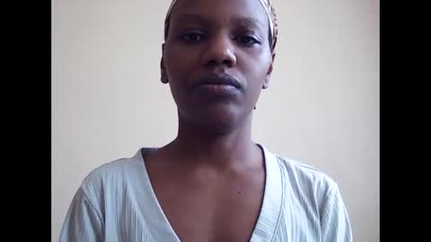 Snapshot of mlle_kali chatting on 8, 10, 2025 Mlle Kali online show from 8, 10, 2025