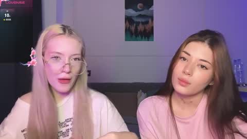 Snapshot of mmkakpoxyi22 chatting on 31, 3, 2026 alice and ray online show from 31, 3, 2026