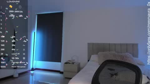 Snapshot of mmmayra_0x chatting on 30, 10, 2025 MAYRA online show from 30, 10, 2025