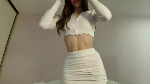 Snapshot of mmmeoww chatting on 28, 10, 2025 Ariela online show from 28, 10, 2025