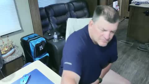 mmmthatsfunnn online show from 5, 10, 2025