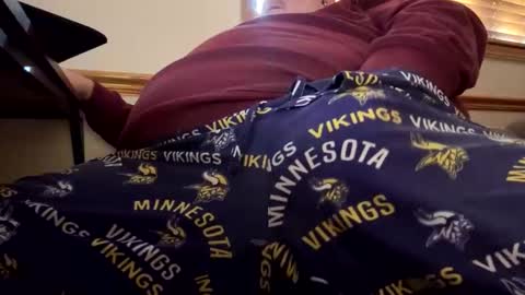 mnguy19726969 online show from 12, 11, 2025