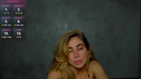 Snapshot of moanamo chatting on 7, 3, 2026 Princess Moana online show from 7, 3, 2026