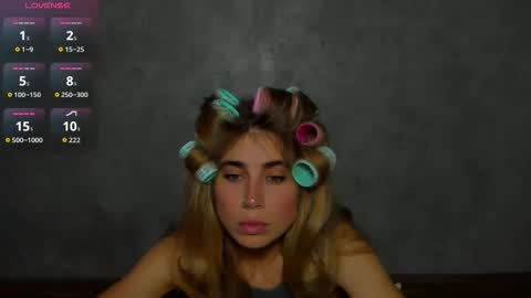 Snapshot of moanamo chatting on 4, 4, 2026 Princess Moana online show from 4, 4, 2026