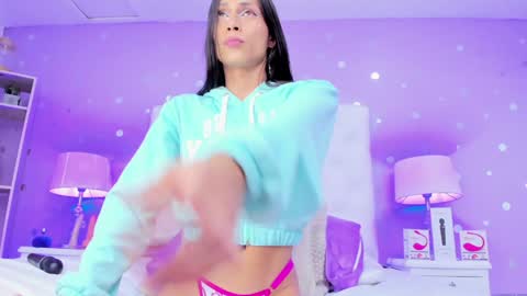 Snapshot of models_sophia chatting on 7, 1, 2025 Sophia online show from 7, 1, 2025
