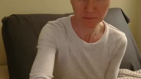 Snapshot of modesta1413 chatting on 31, 3, 2026 Aurora online show from 31, 3, 2026