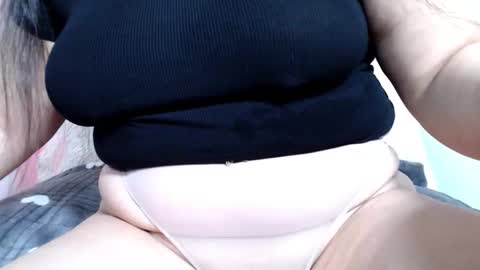 Snapshot of moertomlly chatting on 8, 1, 2025 Molly online show from 8, 1, 2025