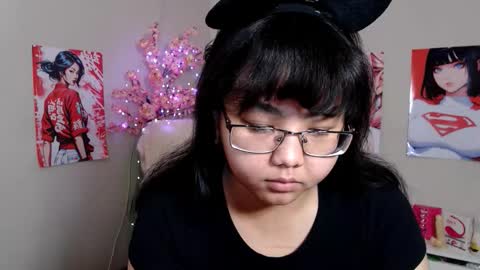 Snapshot of moertomlly chatting on 23, 11, 2025 Molly online show from 23, 11, 2025